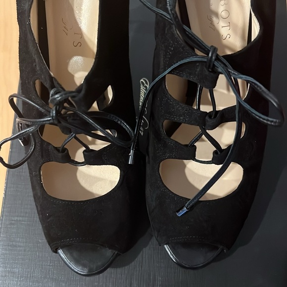 Black suede platform heels with peep toe - Picture 2 of 6